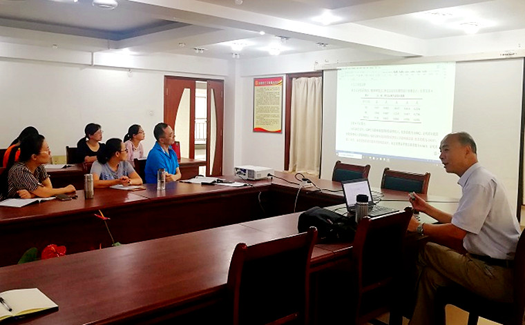 统计与数据挖掘研究所开展学术报告活动