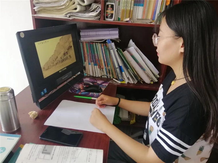 大数据学院党总支开展“追寻红色足迹，迎接党的生日”主题党日活动