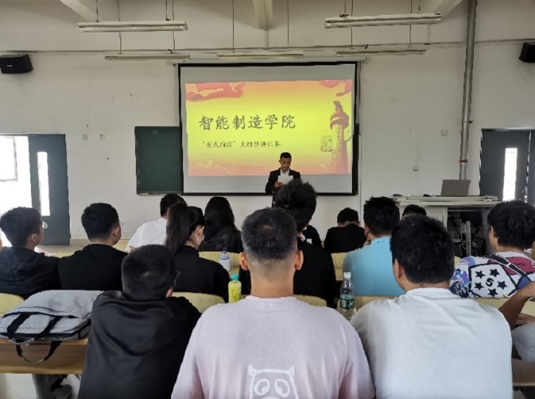 传承红色基因 建设强大国防