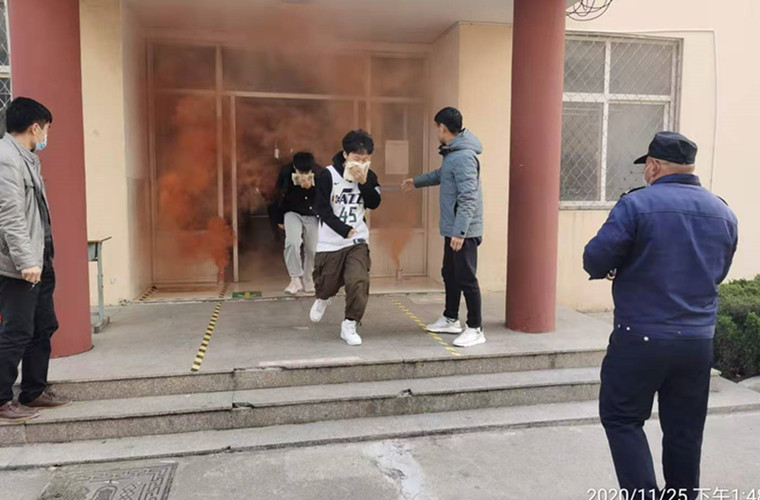 关注消防 珍爱生命---工程训练中心开展2020年度消防演练活动