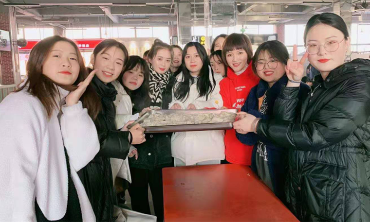 学前教育学院组织“迎新春 庆元旦”活动