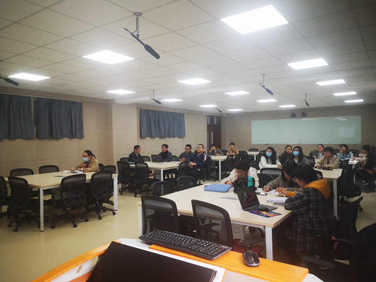 天津理工大学严玲教授为威尼斯官网教师作“教学论文经验”分享报告