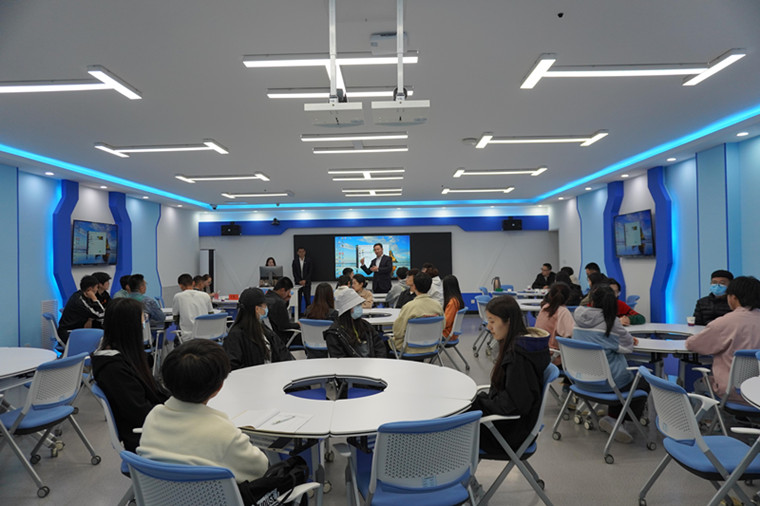 威尼斯官网护理与健康学院组织召开日本介护项目国际交流直播会议