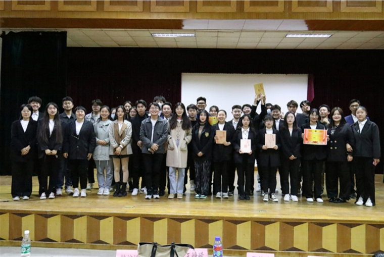 枫叶杯辩论赛|学前教育学院夺冠