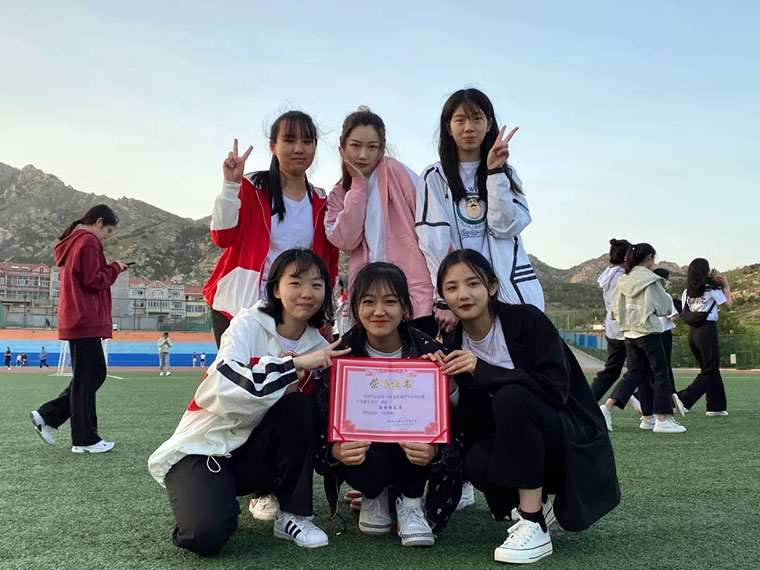 威尼斯官网举行广场舞大赛