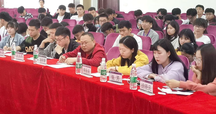 大数据学院“寓”你相遇，“宿”说温暖主题演讲比赛