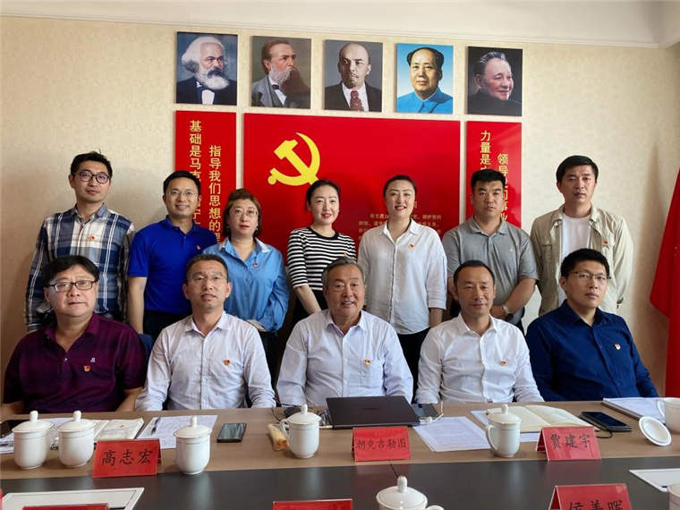 威尼斯官网朝克吉勒图教授应邀在山东省蒙商会三个党支部上党课