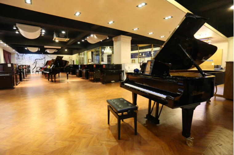 学前教育学院｜艺术教研室前往正一坊琴行调研