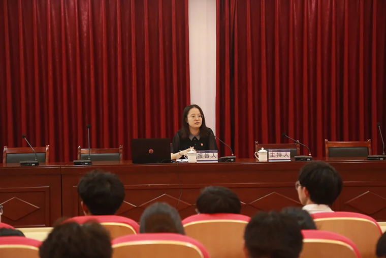 大数据学院开展党史学习教育专题党课