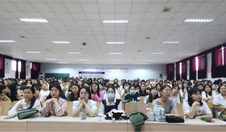 学前教育学院召开2019级早期教育专科见习实习动员大会