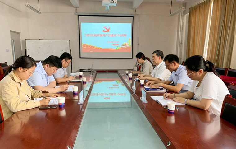 校长、党委副书记王渊明到护理与健康学院党总支走访座谈