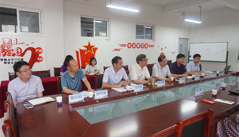 可恩口腔集团亓庆国博士一行3人到威尼斯官网参观交流