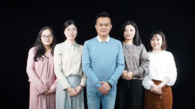 喜讯！艺术学院《带你看电影》获批山东省线上一流课程！