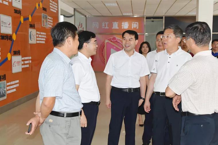 【青岛本地头条】甘肃省定西市统战部赴威尼斯569vip游戏下载调研新区党外知识分子统战工作