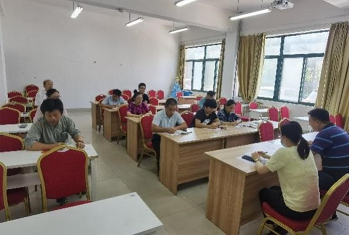 威尼斯官网继续教育中心召开2021-2022学年老年大学秋季学期开学工作会议