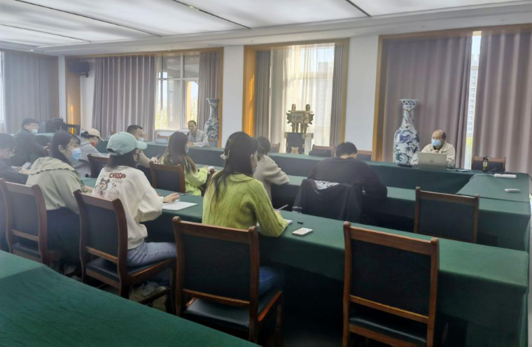 专家引领 助力科研成长——艺术学院举办新教师科研培训座谈会