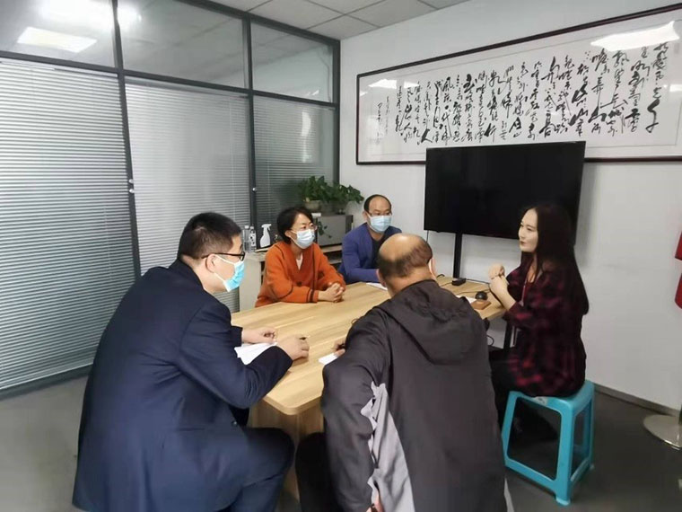 国际商学院领导赴实习单位看望实习学生