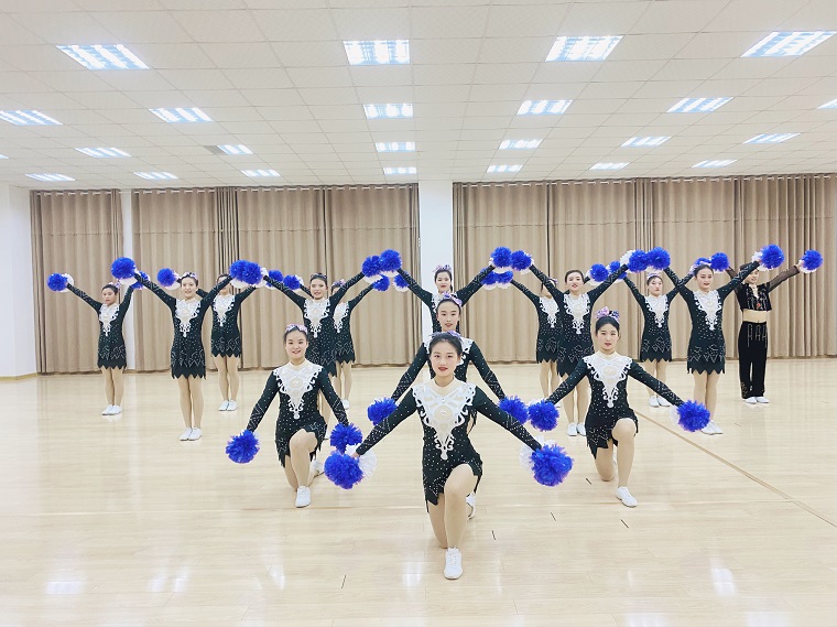 又是他们把省级大奖捧回家