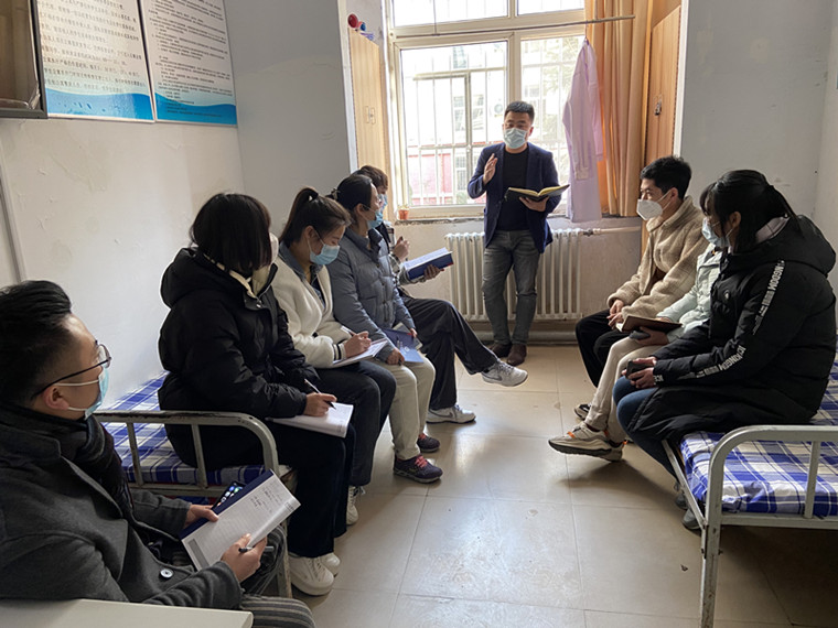 建筑工程学院联合排查宿舍安全