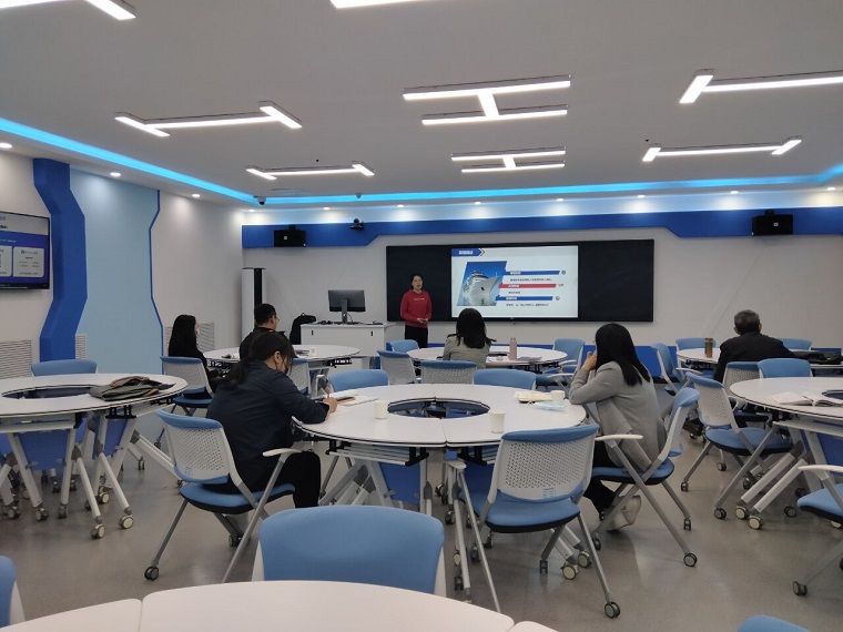 备战决赛——智能制造学院进行高校教师教学创新大赛赛前演练