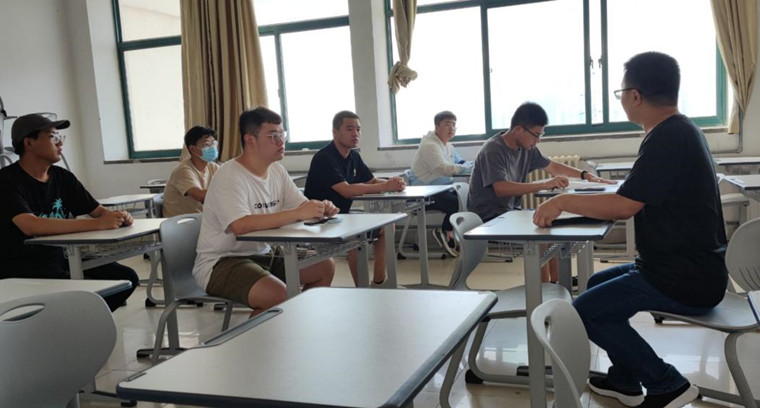 建筑工程学院组织2022届毕业生座谈会