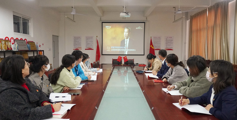 护理与健康学院党总支举办党的二十大精神专题学习班