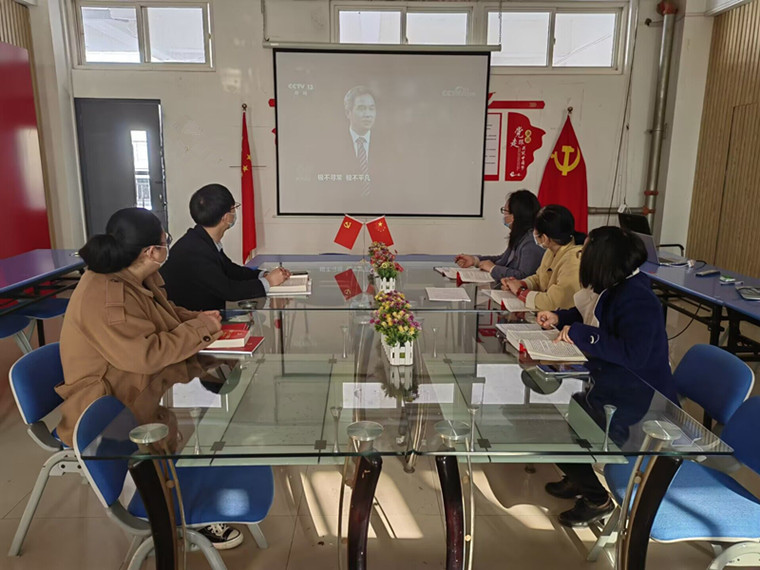 学深悟透精神实质，脚踏实地奋斗前行——建筑工程学院组织学习贯彻党的二十大精神