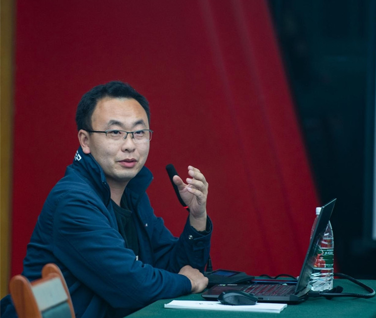 艺术学院邀请西海岸新区电视台记者开展就业专题研讨会