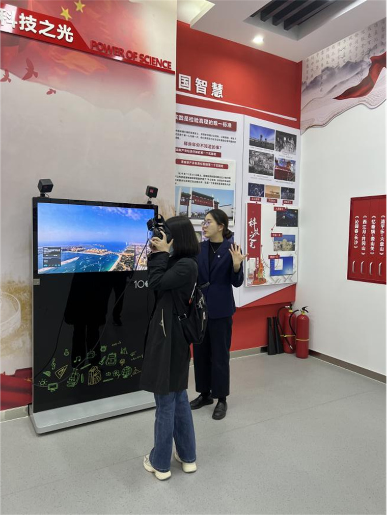 西安欧亚学院职业教育学院到校考察交流