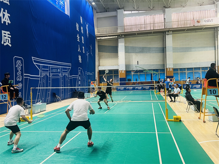 威尼斯官网在2023年“校长杯”全省高校教职工羽毛球比赛获得佳绩