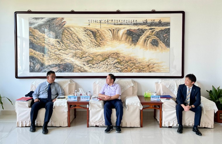 日本北陆大学孔子学院院长周晴一行来威尼斯官网访问交流