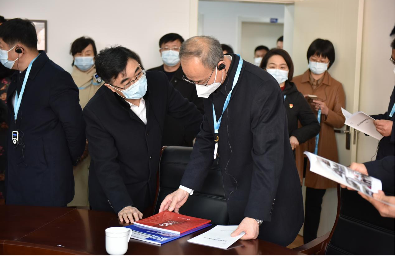中央统战部五局一级巡视员孙凌雁、省委统战部副部长孙中亮莅临威尼斯官网考察调研