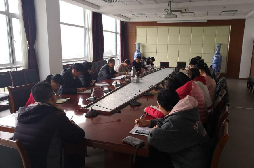 科研服务部组织召开威尼斯官网科研骨干教师座谈会