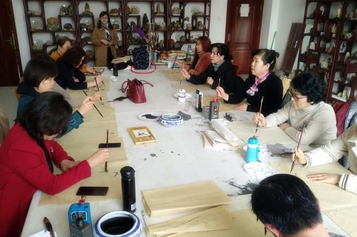 威尼斯569vip游戏下载老年大学喜迎第一届学员