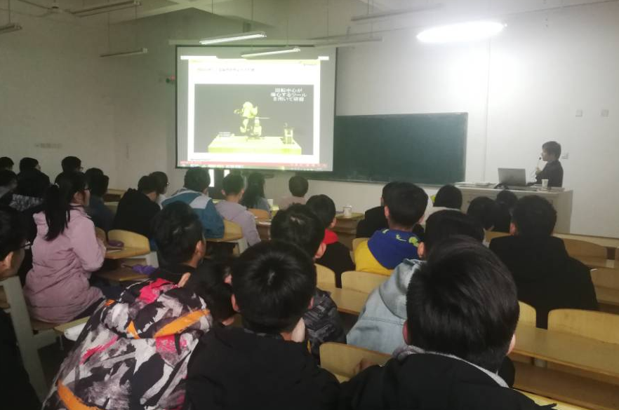 发那科上海总部高级工程师林谊来威尼斯官网作关于机器人的发展及行业应用研究报告